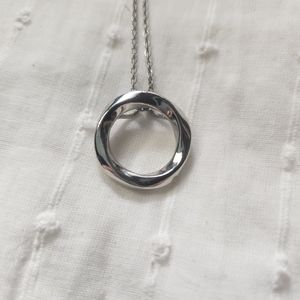 Hoop Necklace